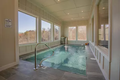 RoofTop Summit Lodge 74