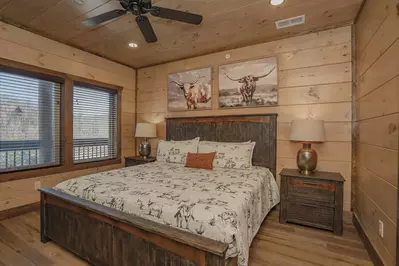 RoofTop Summit Lodge 118