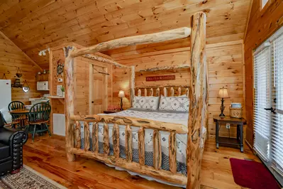 Cupids Hideaway 12