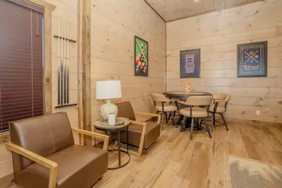 RoofTop Summit Lodge 85
