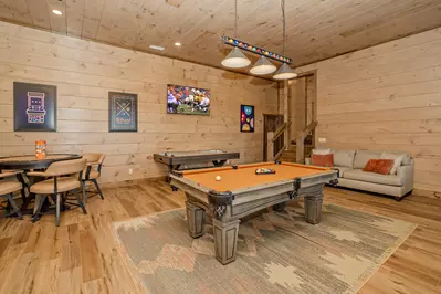 RoofTop Summit Lodge 82