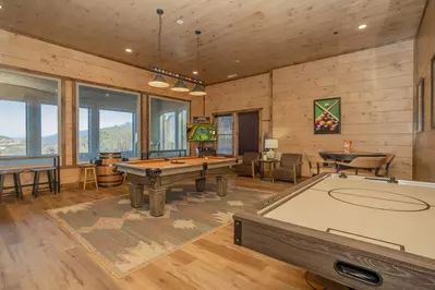 RoofTop Summit Lodge 10
