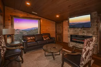 RoofTop Summit Lodge 124
