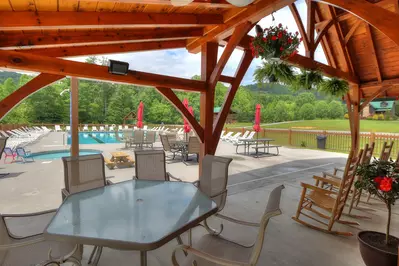 Hickory Hollow Retreat 46