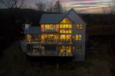 Gatlinburg Country High Life 7