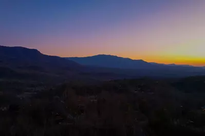 Gatlinburg Country High Life 9