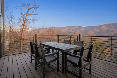 Gatlinburg Country High Life 38