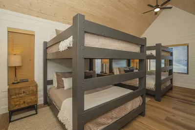 Gatlinburg Country High Life 44