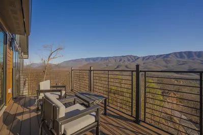Gatlinburg Country High Life 60