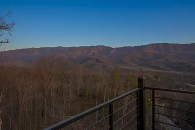 Gatlinburg Country High Life 64