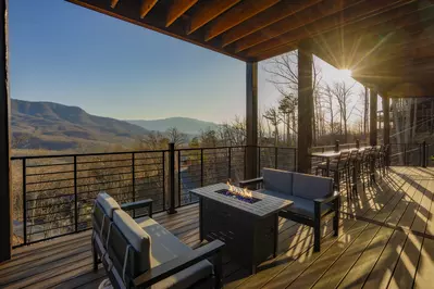 Gatlinburg Country High Life 90