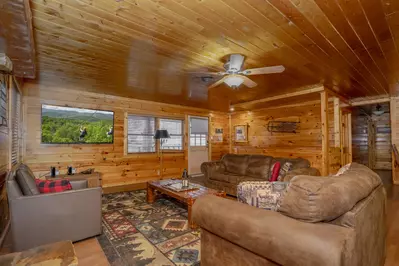 Country Cabin in the City 9