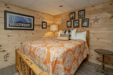 Country Cabin in the City 36