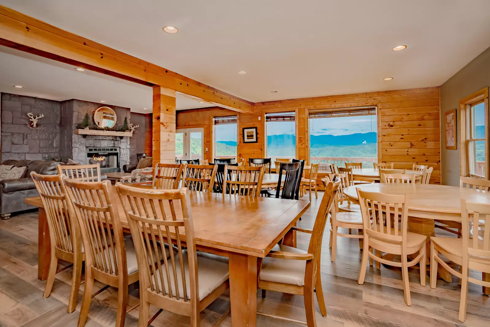 CrestView Lodge