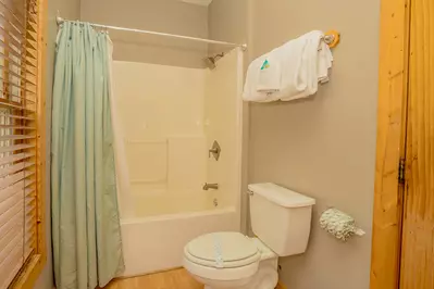 CrestView Lodge 31