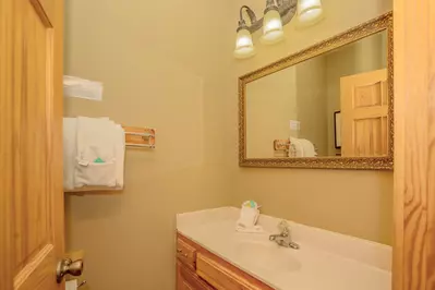 CrestView Lodge 23