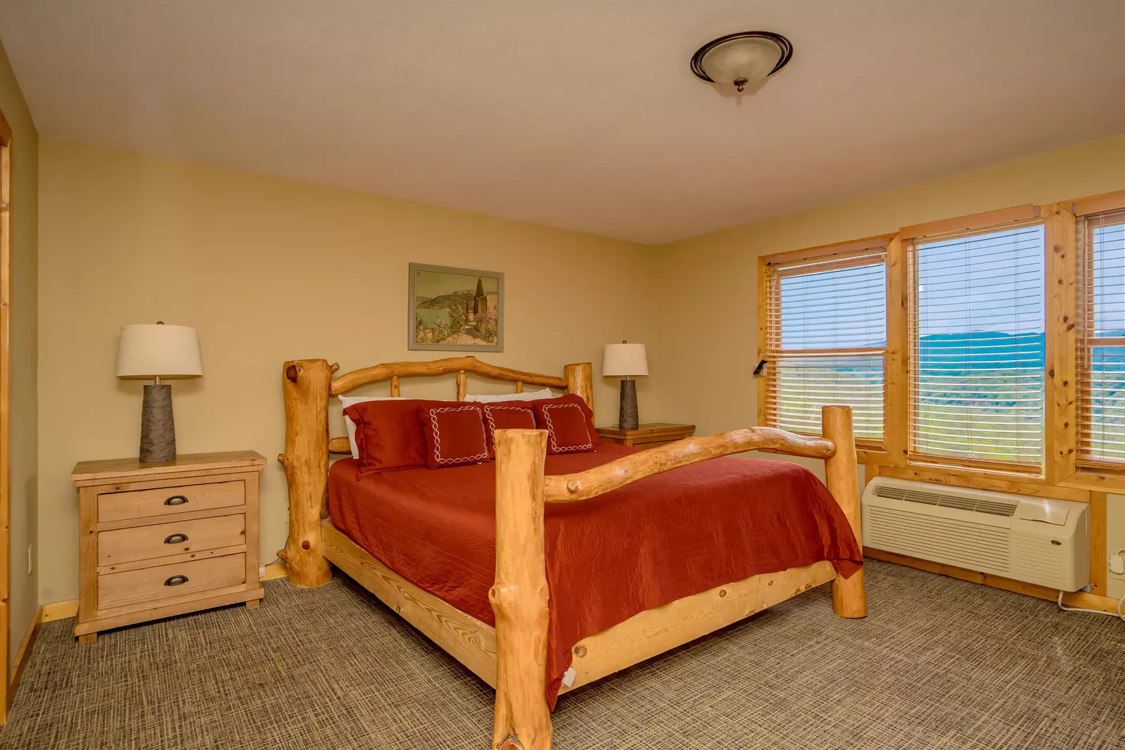 CrestView Lodge