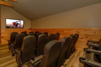 CrestView Lodge 62