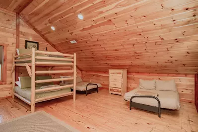 Amazing Adventure Lodge 75