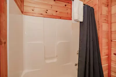 Amazing Adventure Lodge 52