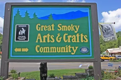 The Arts and Crafts Community is one of the best free things to do in Gatlinburg