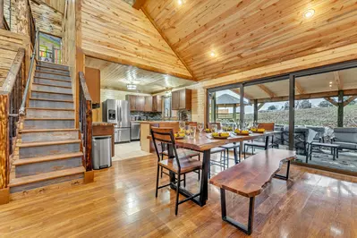 Broad Mountain View 18