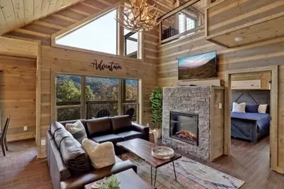 Dreamy Retreat @ Timber Cove