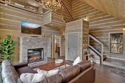 Dreamy Retreat @ Timber Cove