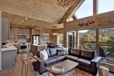 Dreamy Retreat @ Timber Cove