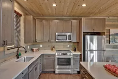 Dreamy Retreat @ Timber Cove