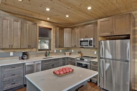 Dreamy Retreat @ Timber Cove