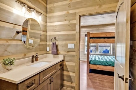 Dreamy Retreat @ Timber Cove
