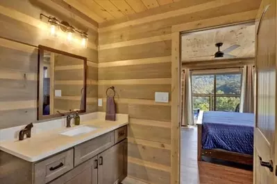 Dreamy Retreat @ Timber Cove 111 25