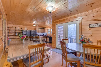 Luxury Mountain Lodge 10