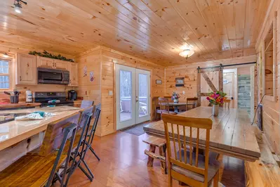 Luxury Mountain Lodge 12