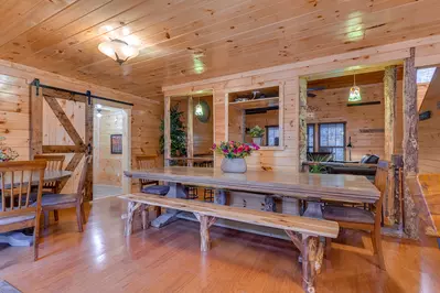 Luxury Mountain Lodge 13