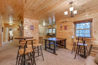 Luxury Mountain Lodge 25