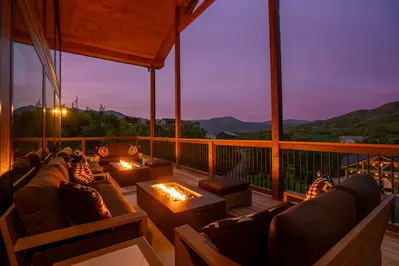Apres Chalet 38