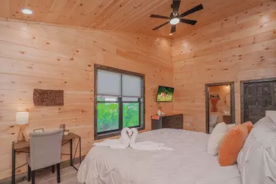 Apres Chalet 48