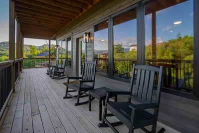 Apres Chalet 65