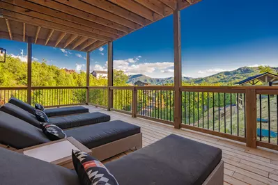 Apres Chalet 67