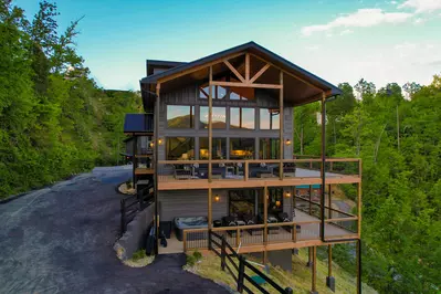 Apres Chalet 75