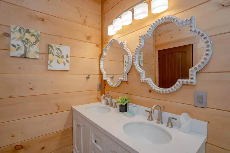 Rainbow Valley Retreat