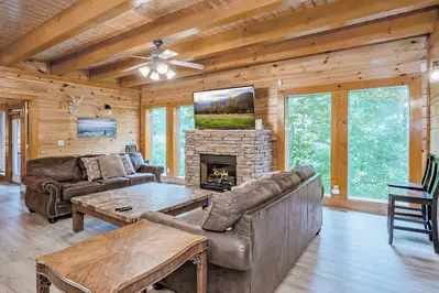 Swimming Bear Lodge 7