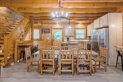 Swimming Bear Lodge 16