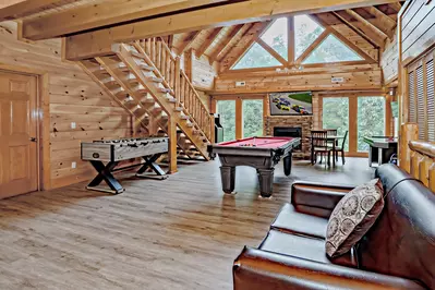 Swimming Bear Lodge 32