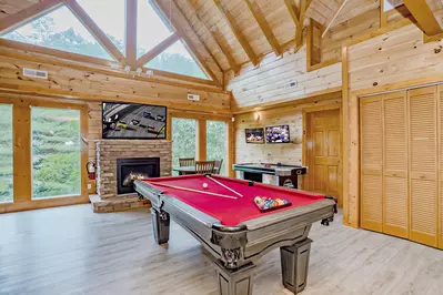 Swimming Bear Lodge 30