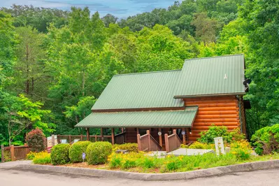 Majestic Splendor Lodge 52