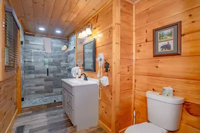 Majestic Splendor Lodge 21