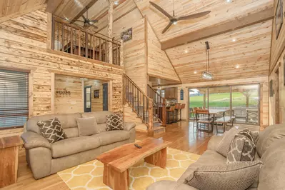 Broad Mountain View 11